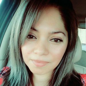 Meet your Posher, Mayela